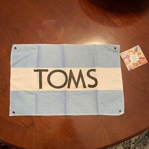 TOMs Small Canvas Flag